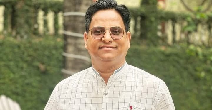 सुदूरपश्चिममा कर्मचारी आन्दोलन : तत्काल ऐन जारी गर्न वेदकोटका निवर्तमान नगर प्रमुख चन्दको माग