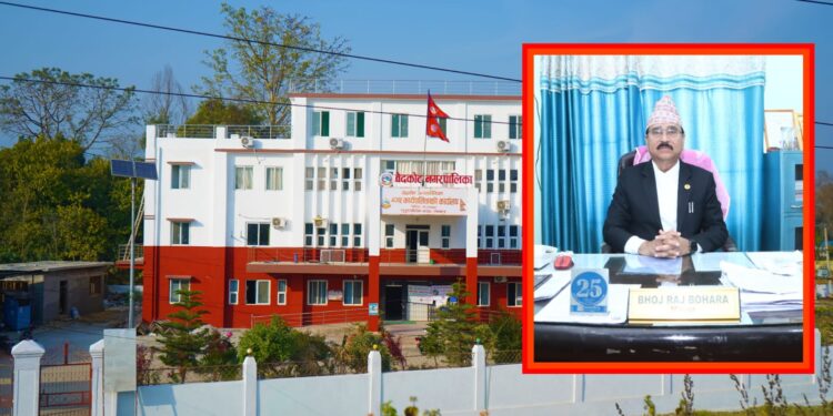 वेदकोटका नगर प्रमुख बोहराद्वारा स्थानीय तहका कर्मचारीको आन्दोलनमा ऐक्यबद्धता