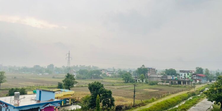 सुदूरपश्चिमका विभिन्न ठाउँमा बिहानैदेखि वर्षा, यस्तो छ आजको मौसम