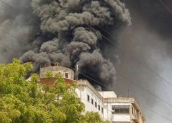 अहमदाबाद विमानस्थल नजिकै विमान दुर्घटना, २४२ यात्रु सवार