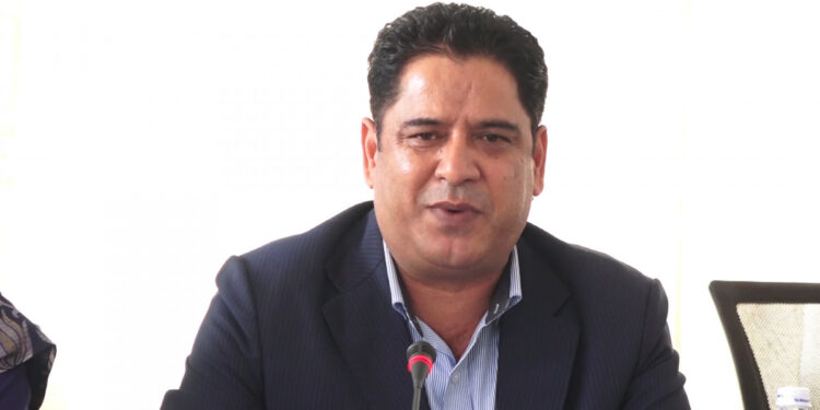 दैलेखमा देखिएको खनिजको आजैबाट प्रशोधनका लागि छलफलमा लाग्छौ : उद्योगमन्त्री भण्डारी