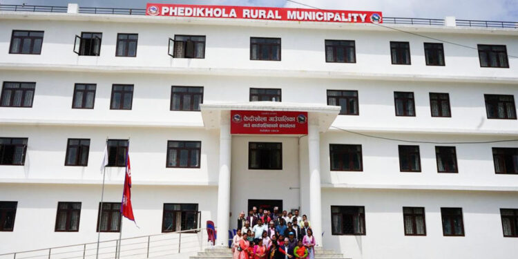 स्याङ्जाको फेदीखोलामा हलगोरु पाल्ने किसानलाई १० हजार अनुदान