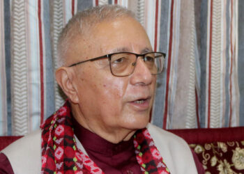 बर्खास्त हुनुपर्ने मन्त्री मन्त्रिपरिषद बैठकमा, काँग्रेस ‘साक्षी किनाराका सदर’ बन्यो- डा. शेखर कोइराला