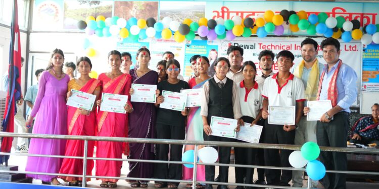 देवल इन्स्टिच्युटद्वारा नव आगन्तुक विद्यार्थीको स्वागत तथा प्रमाणपत्र वितरण कार्यक्रम सम्पन्न