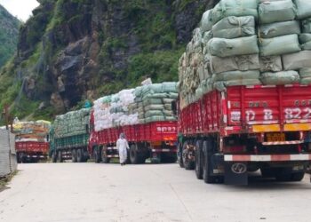 उत्तरी नाकाबाट सामान भित्रन सकेन, व्यवसायी चिन्तित