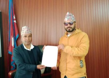 मन्दिरमा राजनीति र गाईको बिचल्लीविरुद्ध बैतडीका युवा टेर: प्रशासनमा बुझाए ज्ञापन पत्र