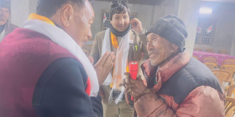 लेकदेखि बेँसीसम्म हितबहादुरकै चर्चा: दुप्चेश्वरका जनताले जुटाए चुनाव खर्च, सूर्यगढीमा चुनावी कमाण्ड तयार