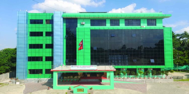धनगढी उपमहानगरपालिका ‘पेपरलेस’ बन्दै
