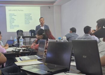 एभरेष्टका सम्पूर्ण शिक्षक एआई दिक्षित