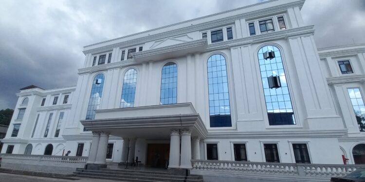 अब सरकारी सूचना  सरकारी सञ्चारमाध्यमबाट मात्रै प्रकाशन र प्रशारण गर्न पाइने