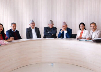 संसदमा बादलले बोलेको अभिव्यक्ति एमालेले सच्यायो, प्रधानमन्त्री वालेन्द्रलाई बधाई ज्ञापन