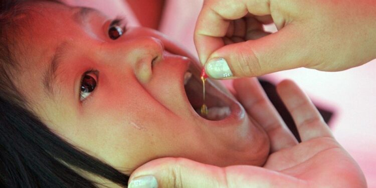 देशभरिका बालबालिकालाई भिटामिन ‘ए’ र जुकाको औषधि खुवाउन सुरु