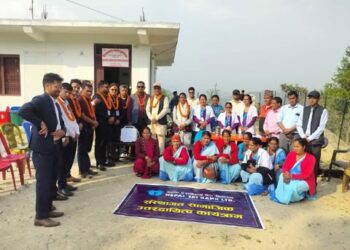 बैतडीको उदयदेव स्वास्थ्य सेवा केन्द्रलाई एसबिआई बैंकको स्वास्थ्य सामग्री सहयोग