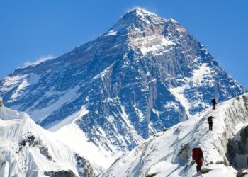 आज अन्तर्राष्ट्रिय सगरमाथा दिवस विभिन्न कार्यक्रमसहित मनाइँदै