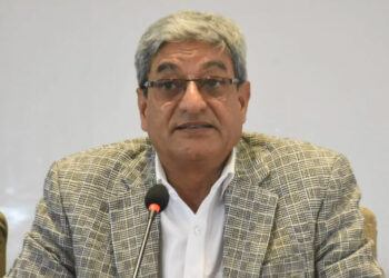 गगन थापा लचिलो हुनुपर्छ र देउवाको योगदानलाई पार्टीले सम्मान गर्नुपर्छ: लेखक