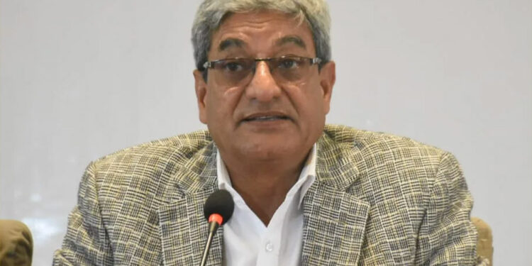 गगन थापा लचिलो हुनुपर्छ र देउवाको योगदानलाई पार्टीले सम्मान गर्नुपर्छ: लेखक
