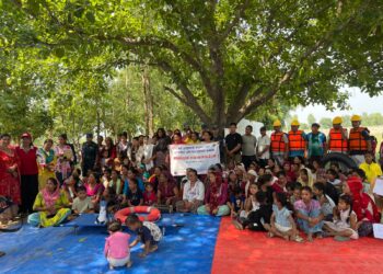 दोधारा चाँदनीमा बाढी पूर्वकार्य सम्बन्धी सचेतनामूलक सडक नाटक प्रदर्शन