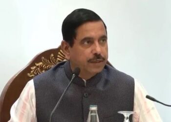प्रल्हाद जोशी बने भारतका नयाँ केन्द्रीय शिक्षामन्त्री