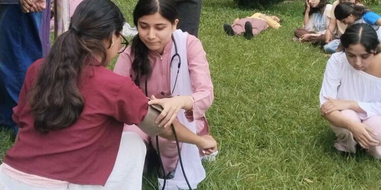 नेपाल मेडिकल कलेजका बीएससी नर्सिङ विद्यार्थीलाई ‘सिमुलेसन अन ट्रायेज म्यानेजमेन्ट’ प्रशिक्षण