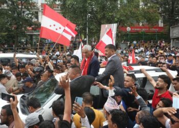 स्वदेश फर्किए कांग्रेस पूर्वसभापति देउवा