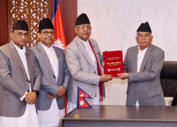 मुस्लिम आयोगद्वारा राष्ट्रपतिसमक्ष वार्षिक प्रतिवेदन पेश