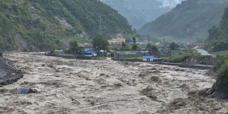 रसुवामा बाढीको वितण्डा, त्रिशूली किनारका बासिन्दालाई सुरक्षित रहन आग्रह