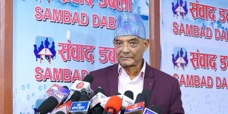 सक्रिय राजनीति गर्ने राजसंस्थाको पक्षमा छैनौँ