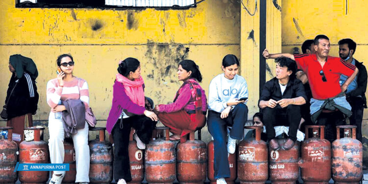 आपूर्ति संकटको जोखिमबीच बजार अनुगमनमा सरकार आक्रामक
