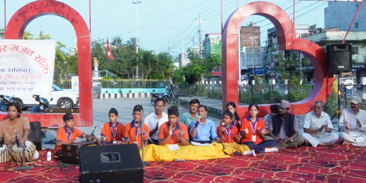 भजन साँझमा महाकाली मोडर्नका विद्यार्थीको आकर्षक प्रस्तुति, दर्शक मन्त्रमुग्ध