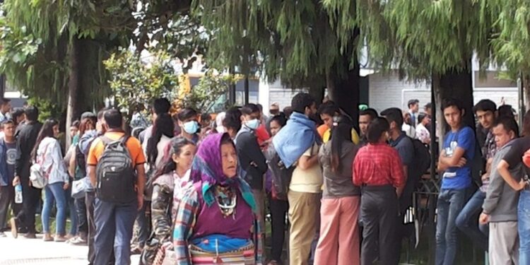 दसैँका लागि उपत्यका छाड्नेको संख्या ४ लाख ४० हजार नाघ्यो, आजदेखि यात्रुको चाप बढ्ने