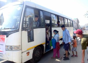 दशैँमा यात्रुको सहजताका लागि सशस्त्र प्रहरीको निःशुल्क बस सेवा