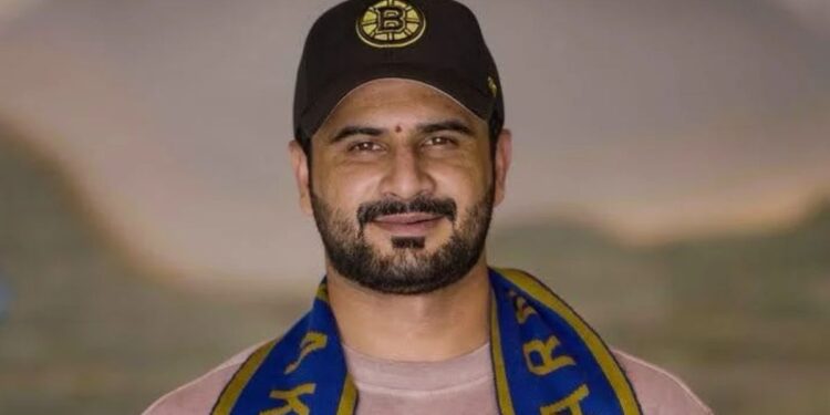 राष्ट्रिय टोलीमा परेपछि फरहान पाकिस्तान फर्किँदै, एनपीएलमा पुनरागमन अनिश्चित