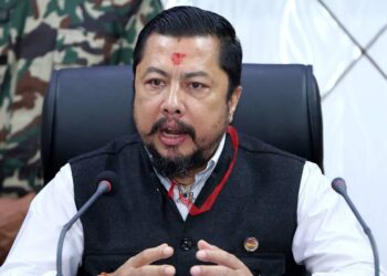 जलविद्युत लाइसेन्सपछि आयोजनाको काम नियमित अनुगमन गर्न ऊर्जामन्त्री श्रेष्ठको निर्देशन