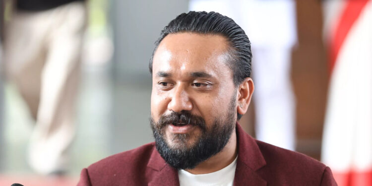 सांसद खगेन्द्र सुनार प्रकरणमा रास्वपाको छानबिन तीव्र, ६ सदस्यीय समिति गठन