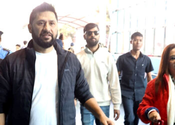 रवि लामिछाने पत्नी निकितासहित तीनदिने धार्मिक भ्रमणमा भारत प्रस्थान