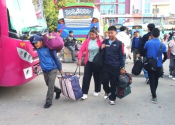 घटस्थापनादेखि साढे ३ लाखभन्दा बढी यात्रु काठमाडौँबाट बाहिरिए